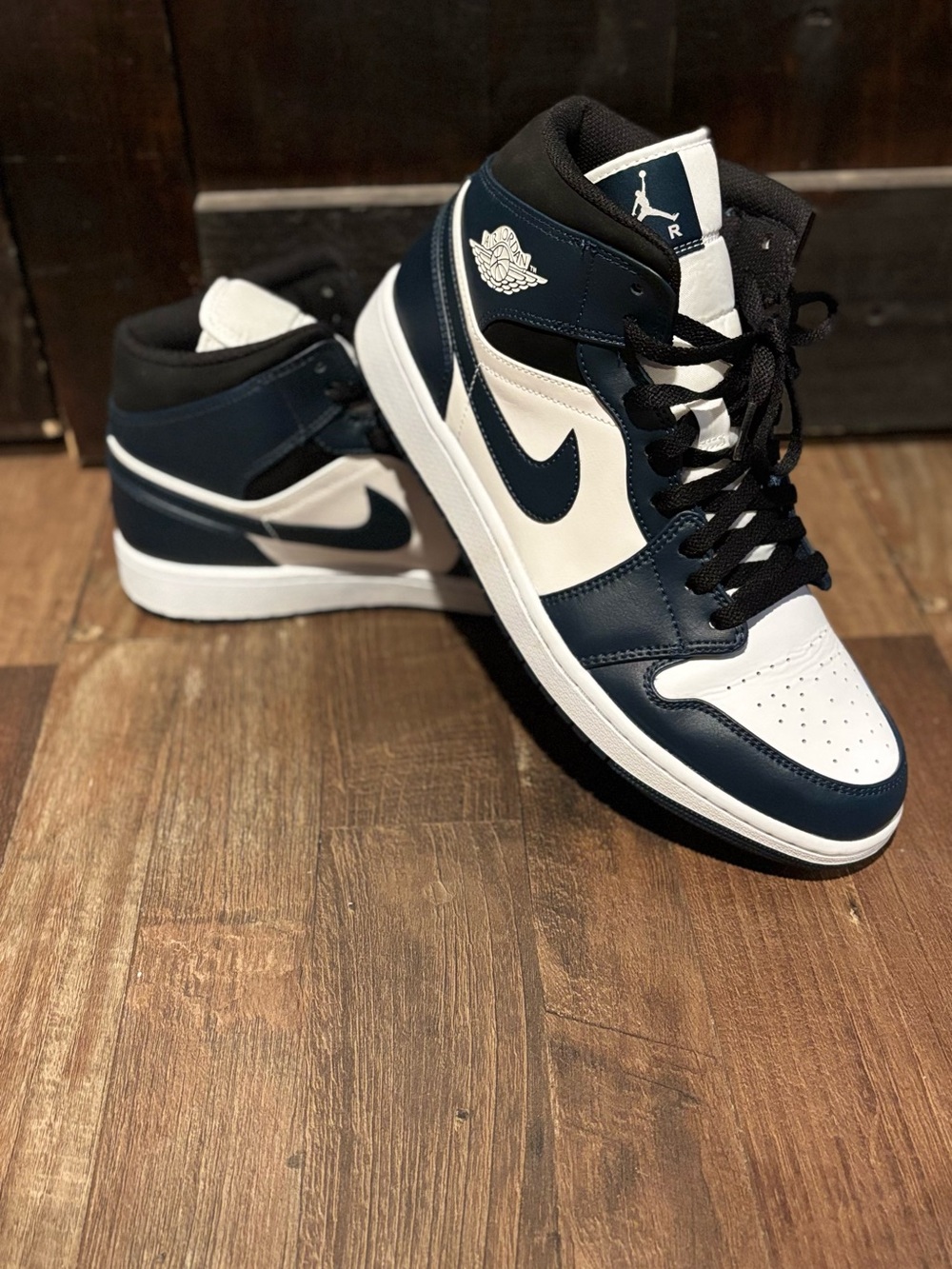 Nike Air Jordan 1 mid